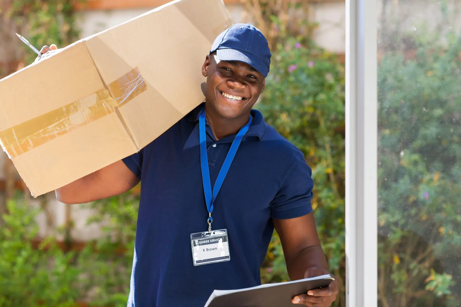 Courier Van Insurance UK: Expert Guide to Policy Types & Lower Premiums